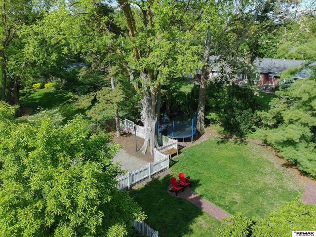 1234 Fall Creek Road, Lincoln, NE 68510