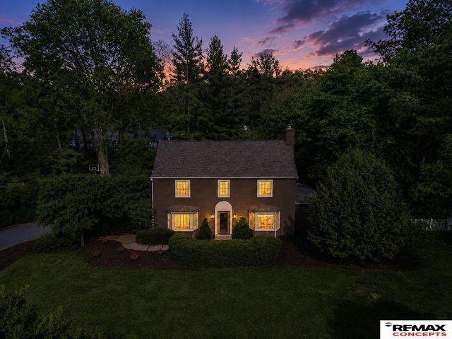 1234 Fall Creek Road, Lincoln, NE 68510