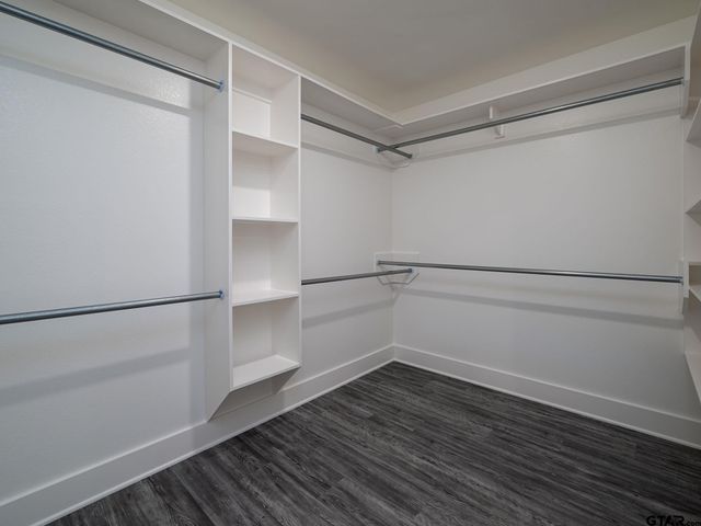 21317 Dean St, Chandler, TX 75758