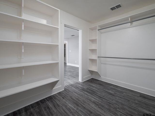 21317 Dean St, Chandler, TX 75758