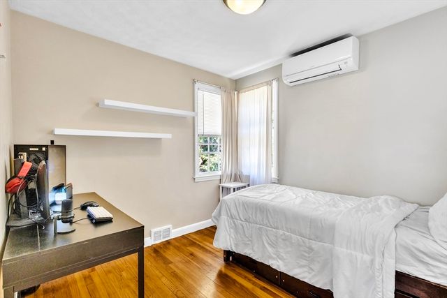 18 Mayflower Rd, Northborough, MA 01532