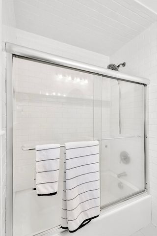 18 Mayflower Rd, Northborough, MA 01532