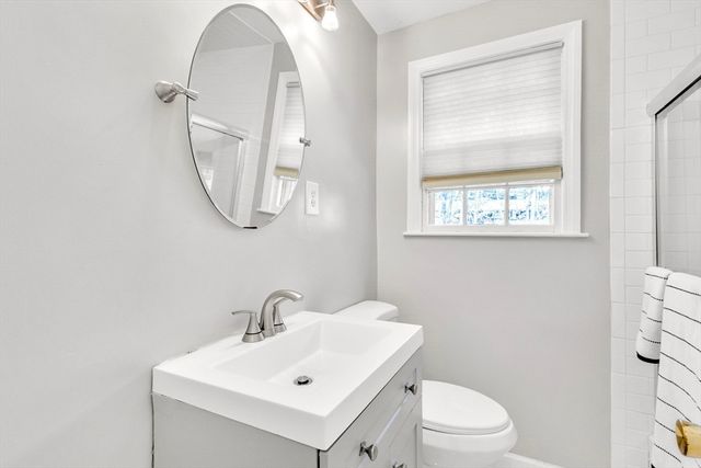 18 Mayflower Rd, Northborough, MA 01532