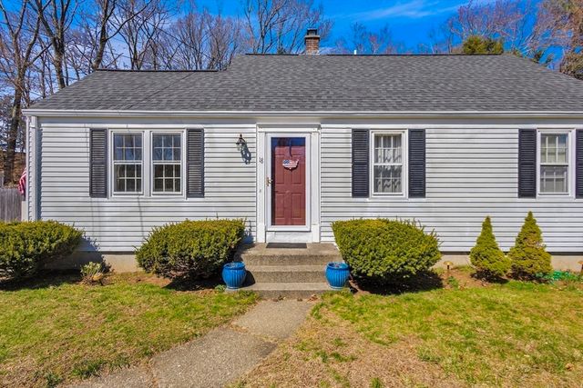 18 Mayflower Rd, Northborough, MA 01532