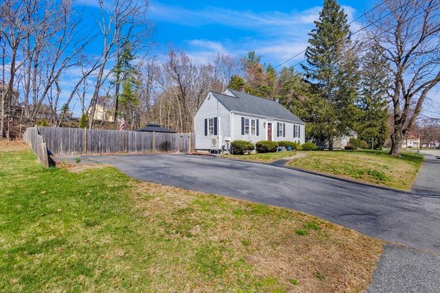18 Mayflower Rd, Northborough, MA 01532