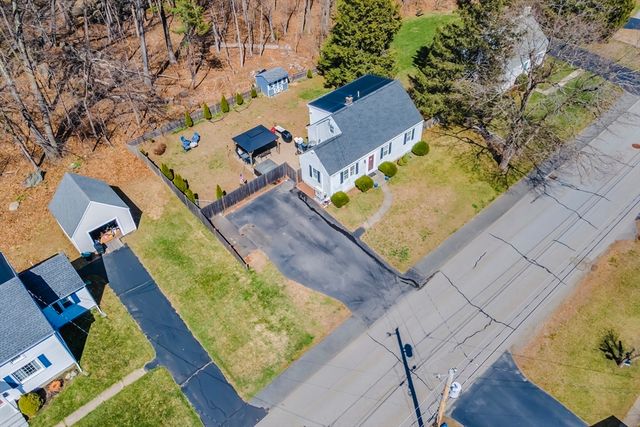 18 Mayflower Rd, Northborough, MA 01532