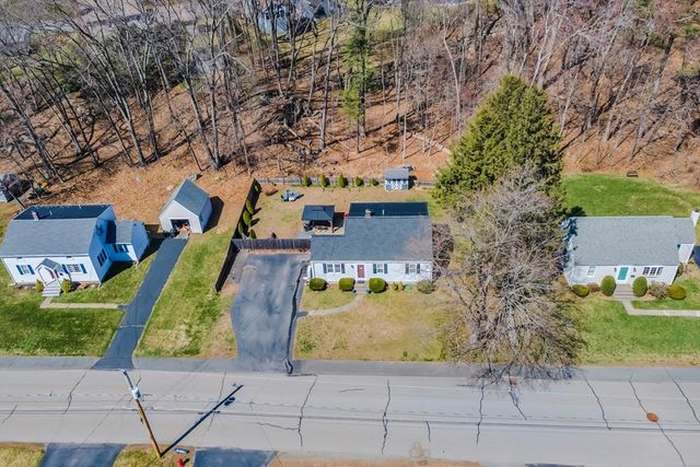 18 Mayflower Rd, Northborough, MA 01532