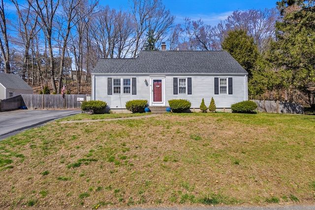18 Mayflower Rd, Northborough, MA 01532