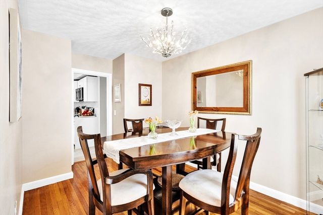 18 Mayflower Rd, Northborough, MA 01532