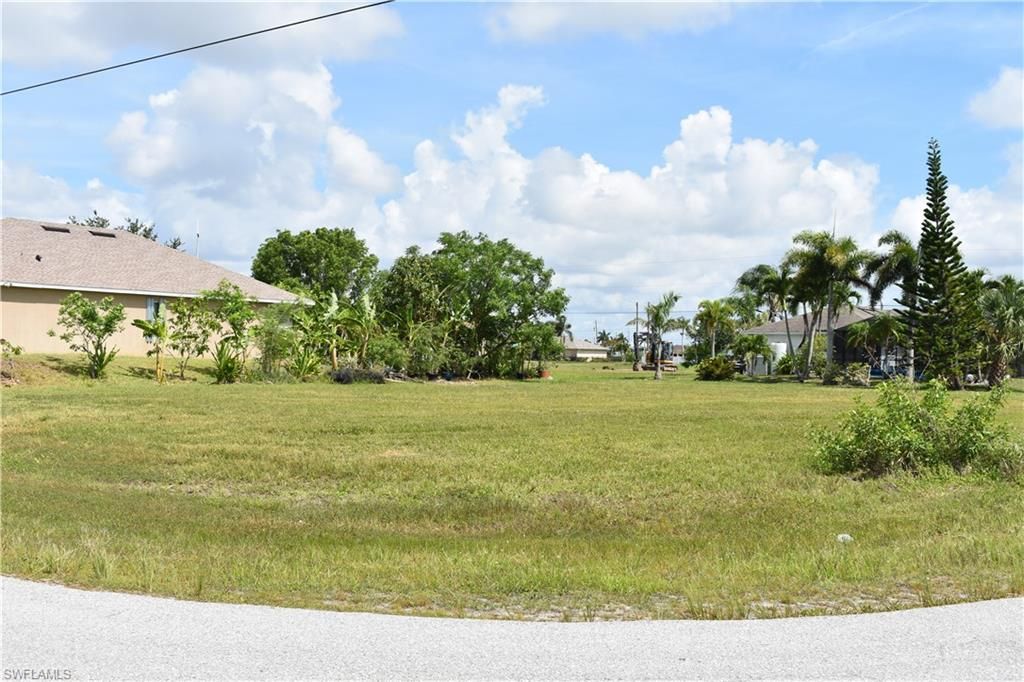 2480 NW 8th TER, CAPE CORAL, FL 33993 — photo 2