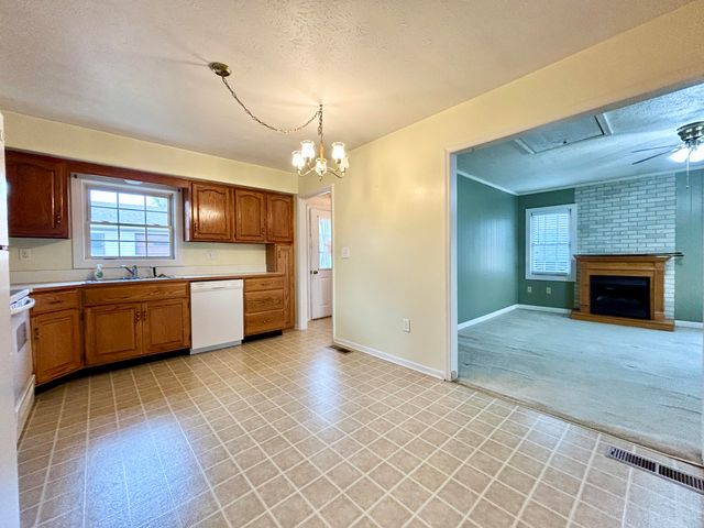 20 Maryland Avenue, Monticello, KY 42633