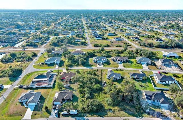 394 Palencia Avenue, Lehigh Acres, FL 33974