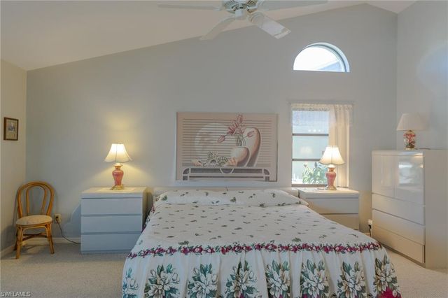 2317 SE 27th ST, Cape Coral, FL 33904