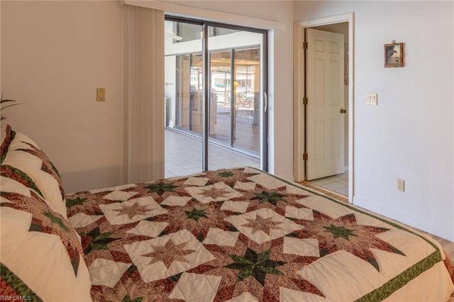 2317 SE 27th ST, Cape Coral, FL 33904