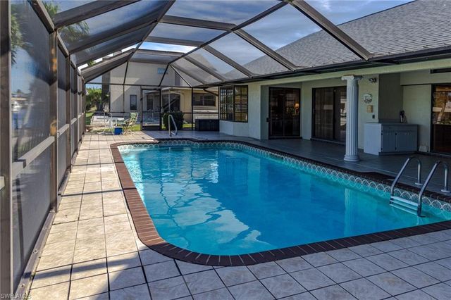 2317 SE 27th ST, Cape Coral, FL 33904