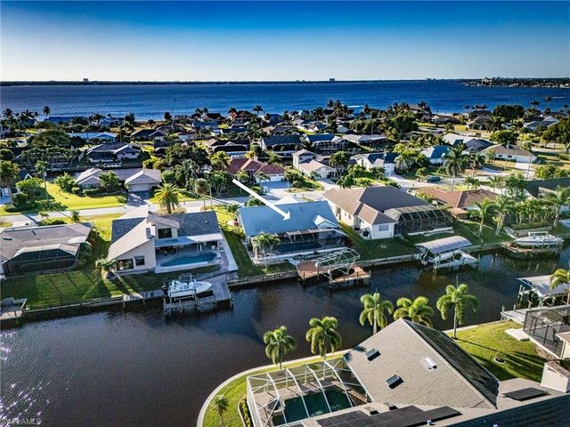 2317 SE 27th ST, Cape Coral, FL 33904
