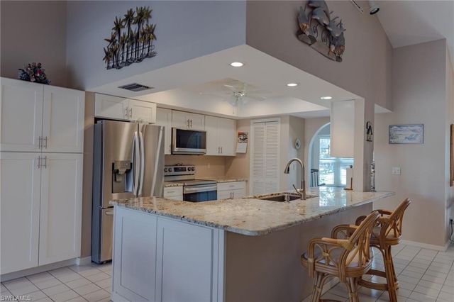 2317 SE 27th ST, Cape Coral, FL 33904