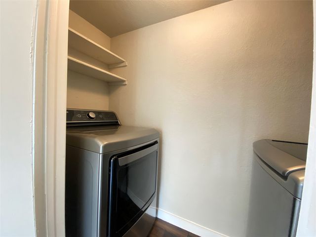 6042 Dooley Drive, The Colony, TX 75056