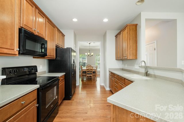 132 S Arcadian Way, Mooresville, NC 28117