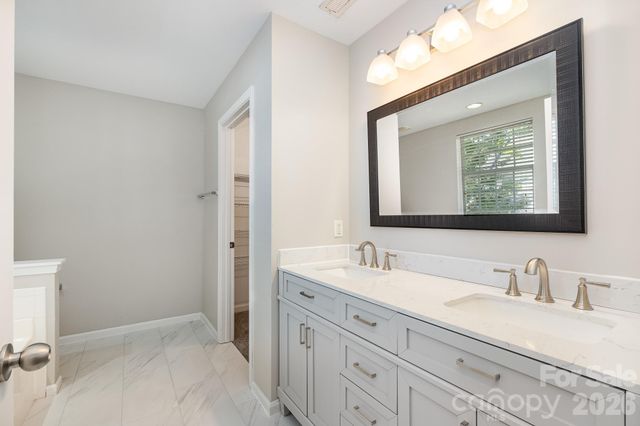 132 S Arcadian Way, Mooresville, NC 28117