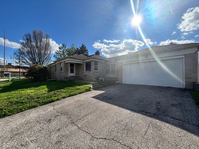 402 W 52nd Street, Indianapolis, IN 46208