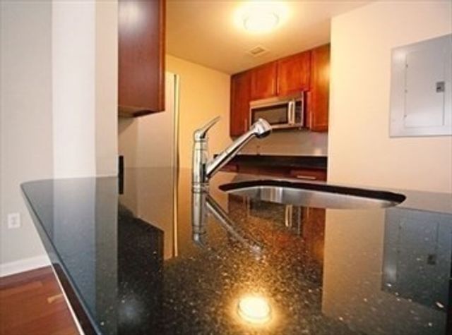 8 Museum Way 827, Cambridge, MA 02141