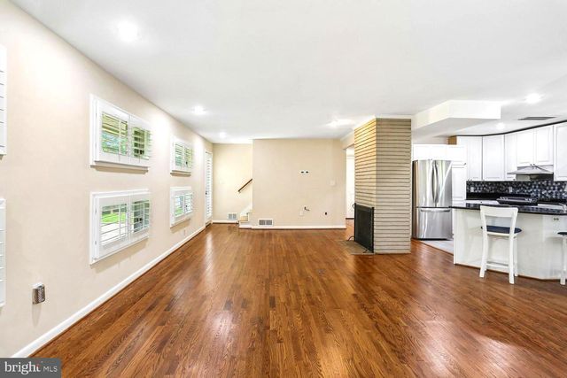 5915 HALSEY RD, Rockville, MD 20851
