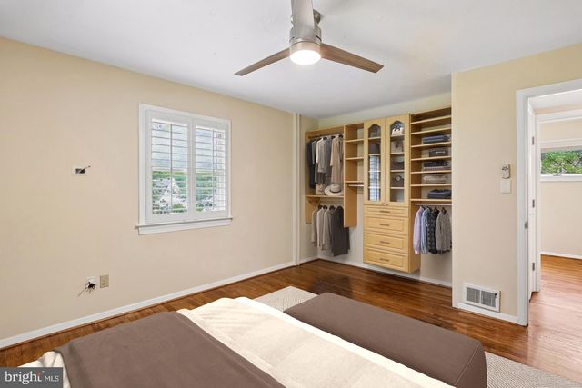 5915 HALSEY RD, Rockville, MD 20851