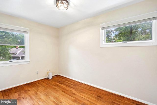 5915 HALSEY RD, Rockville, MD 20851