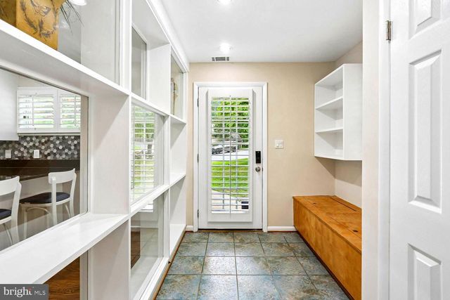 5915 HALSEY RD, Rockville, MD 20851