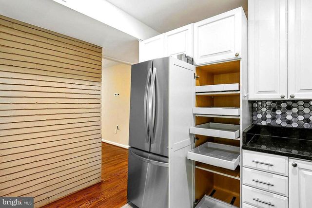 5915 HALSEY RD, Rockville, MD 20851