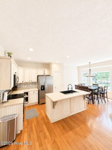124 Lancashire Lane, West End, NC 27376