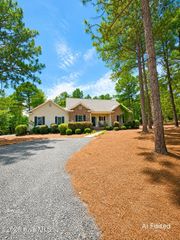 124 Lancashire Lane, West End, NC 27376