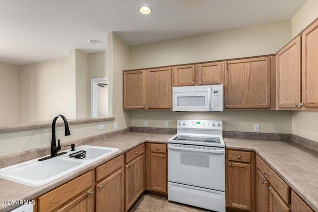 1335 E JUNE Street 202, Mesa, AZ 85203
