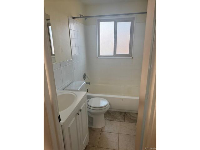 2381 Oswego St, Aurora, CO 80010