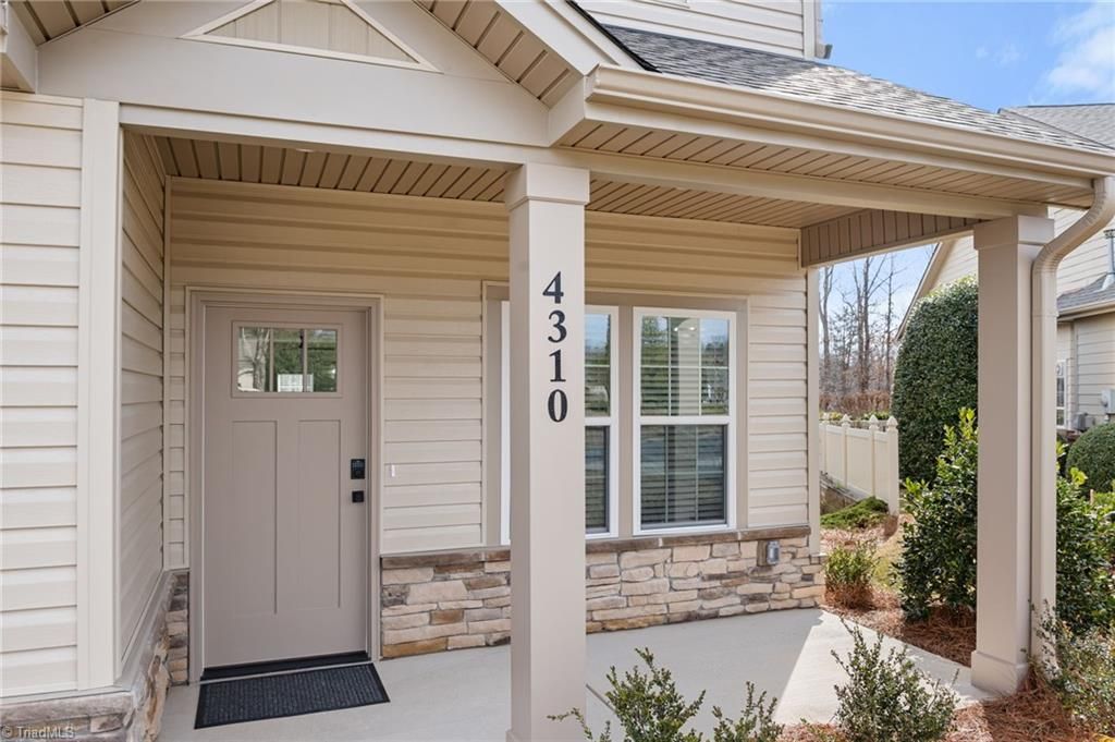 4310 Mossy Wood Circle, Greensboro, NC 27409