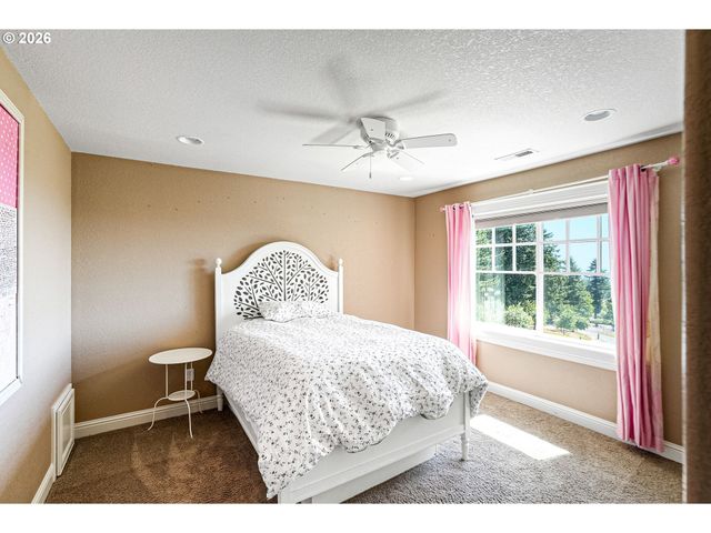 3545 EAGLECREST Rd, Salem, OR 97304