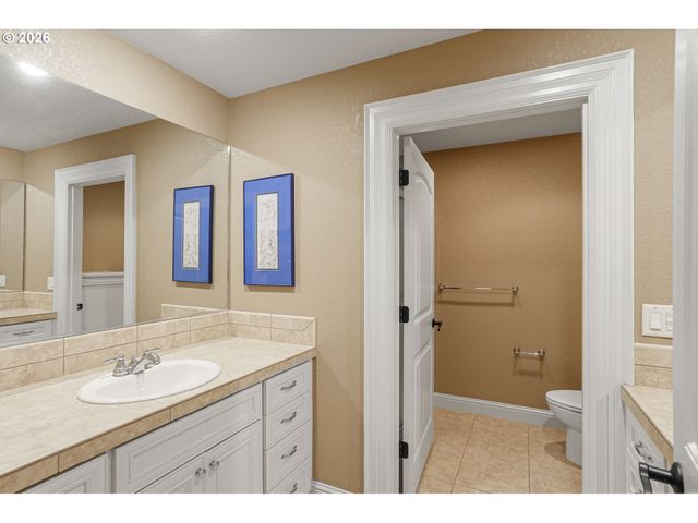 3545 EAGLECREST Rd, Salem, OR 97304