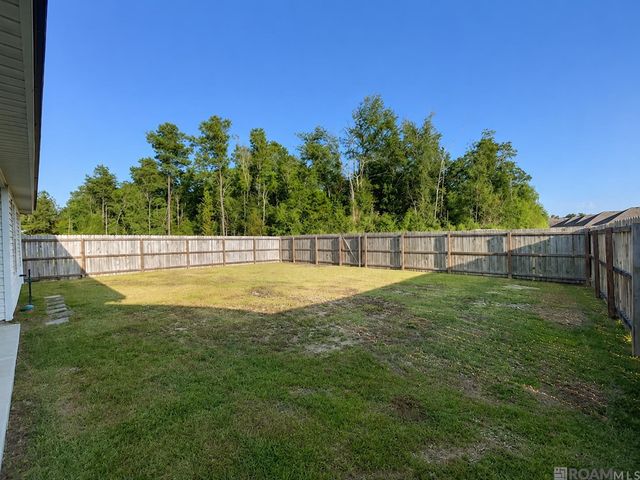 35512 Grovemont Dr, Denham Springs, LA 70706