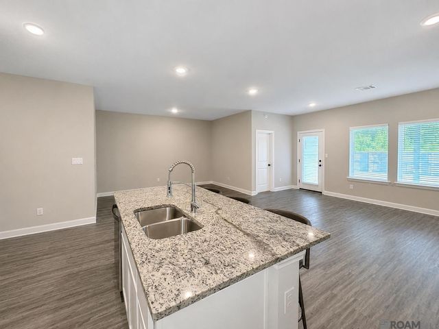 35512 Grovemont Dr, Denham Springs, LA 70706