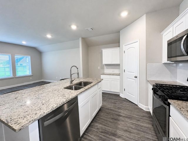 35512 Grovemont Dr, Denham Springs, LA 70706