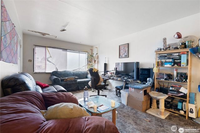 1471 NW 85th Street, Seattle, WA 98117