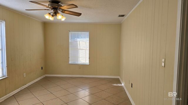 615 Pedigo Avenue, Foley, AL 36535