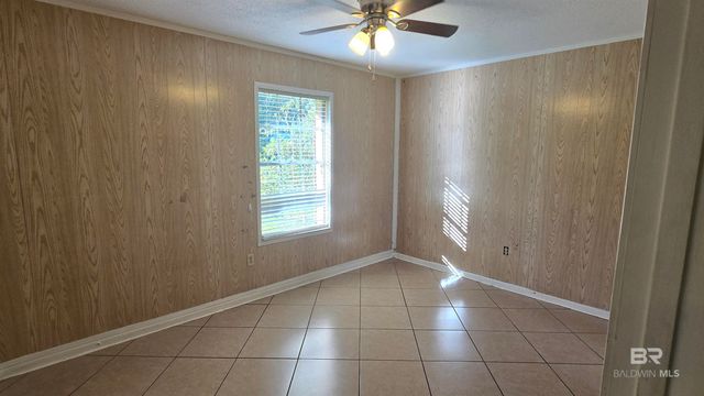 615 Pedigo Avenue, Foley, AL 36535