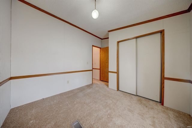 11299 W SR-68, Elberfeld, IN 47613