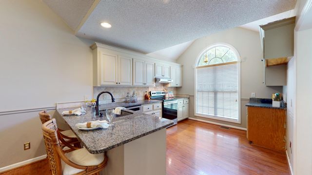 2560 Autumn Terrace, Dalzell, SC 29040