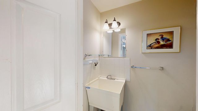 2560 Autumn Terrace, Dalzell, SC 29040