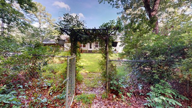 2560 Autumn Terrace, Dalzell, SC 29040