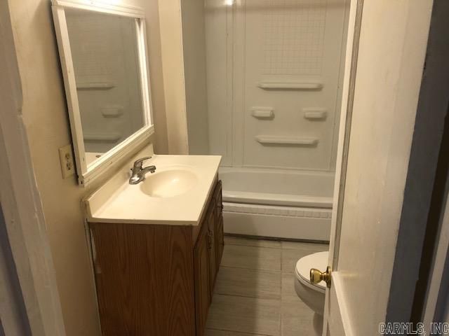 310 E Madison Street, Judsonia, AR 72081