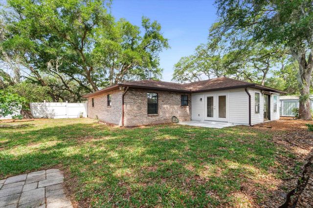 601 Prince Rd, St Augustine, FL 32086